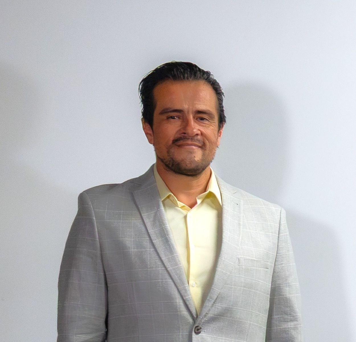 Spanish speaking Legal Assistant Videographer/Photographer and Translator for spanish 